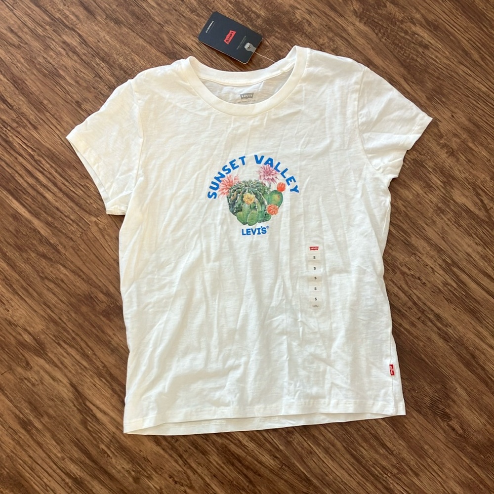 Levi's White Short Sleeve Tee with Graphic Design